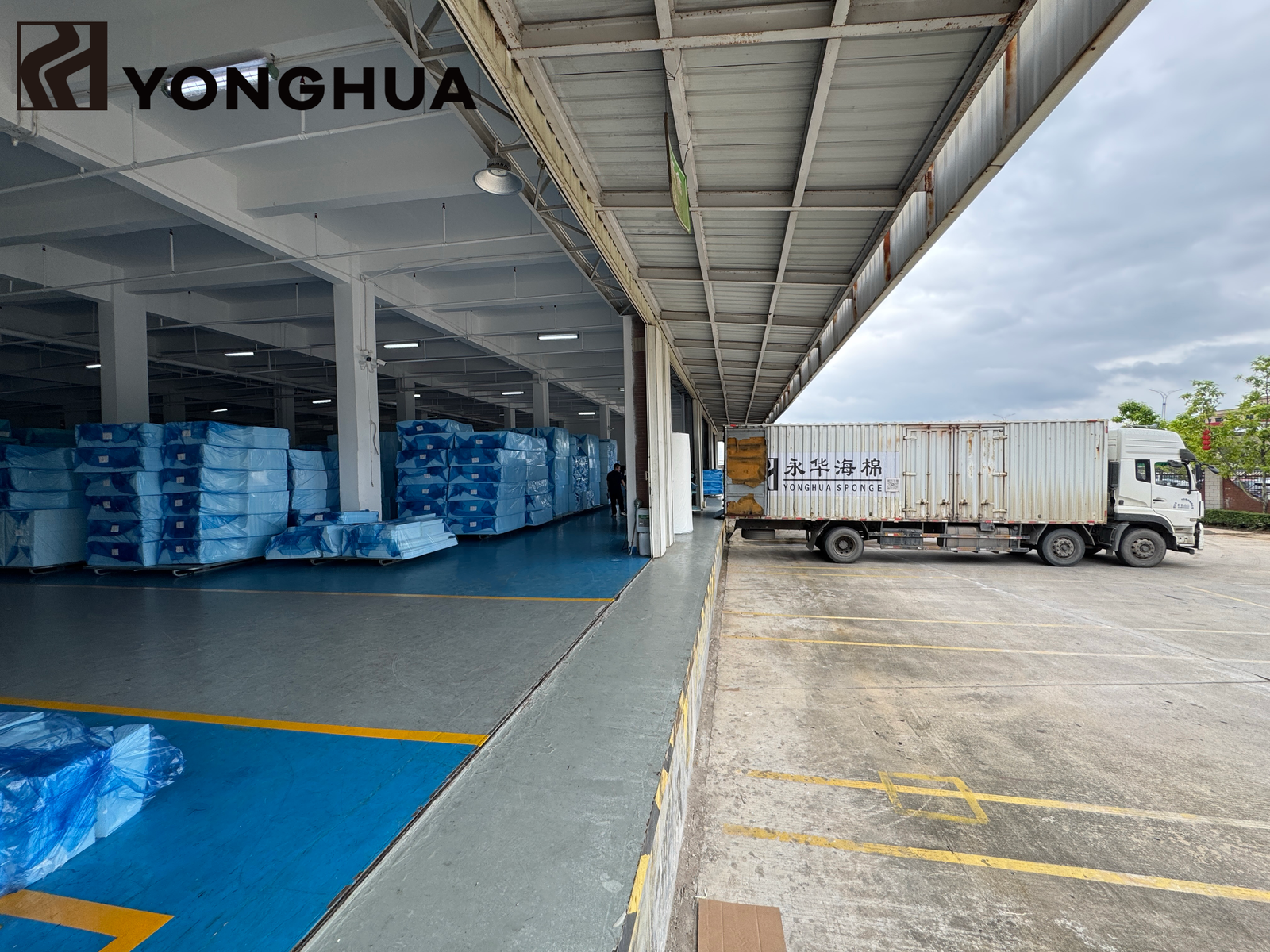 Expedited delivery sofa box